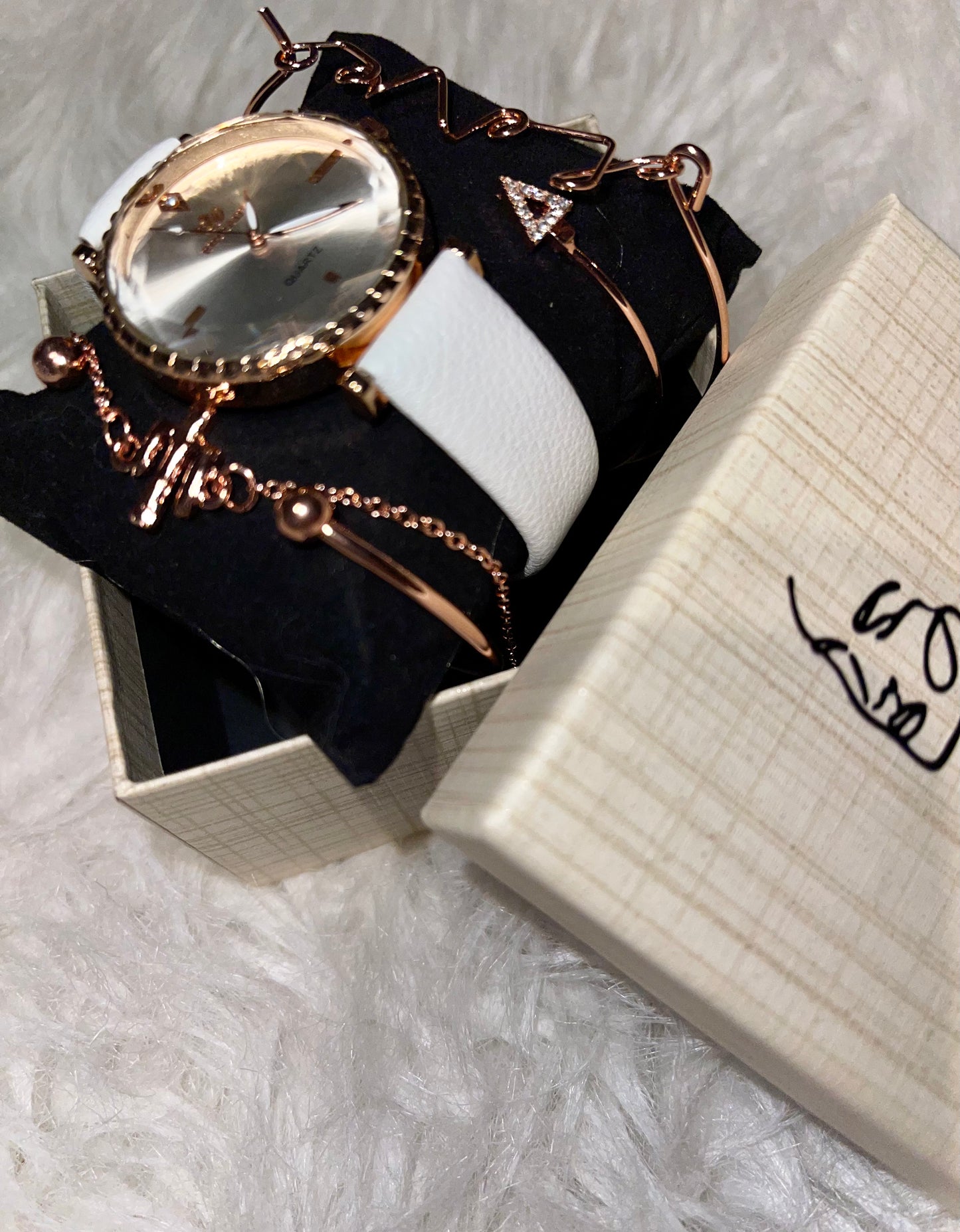 Women 5 piece watch set