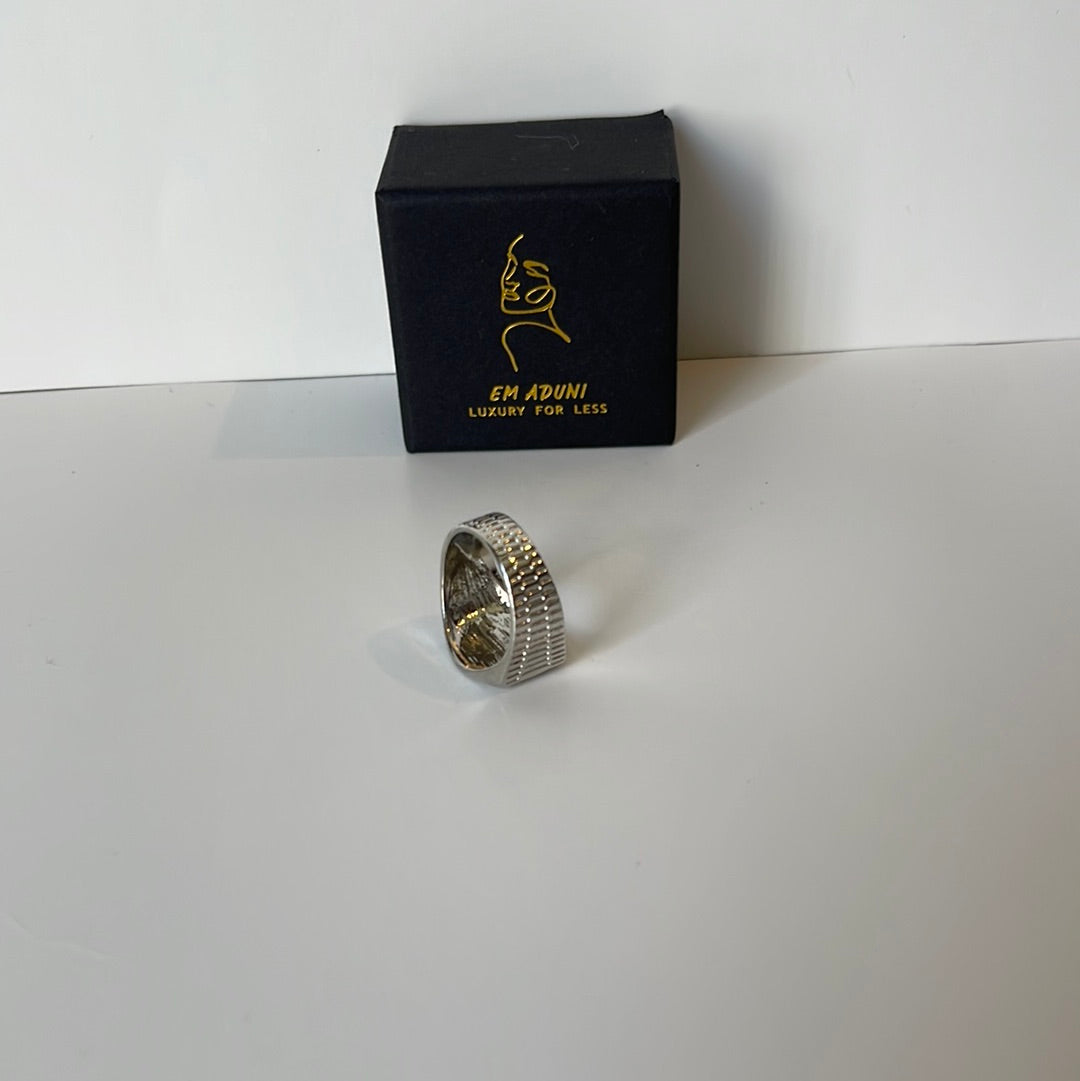 King/Queen sparkle ring