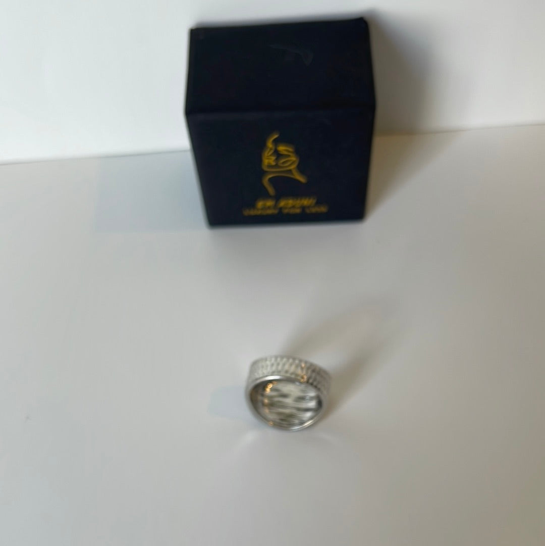 King/Queen sparkle ring