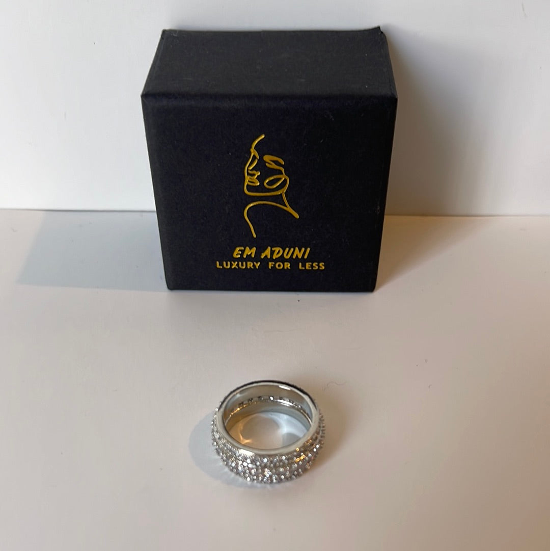 Silver Gem Surrounded Women’s Ring