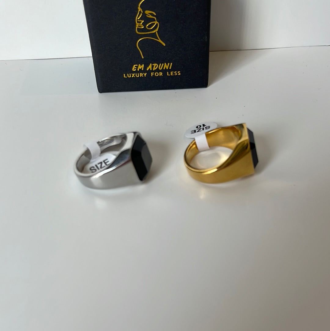 Simple & Elegant Black Stone ring