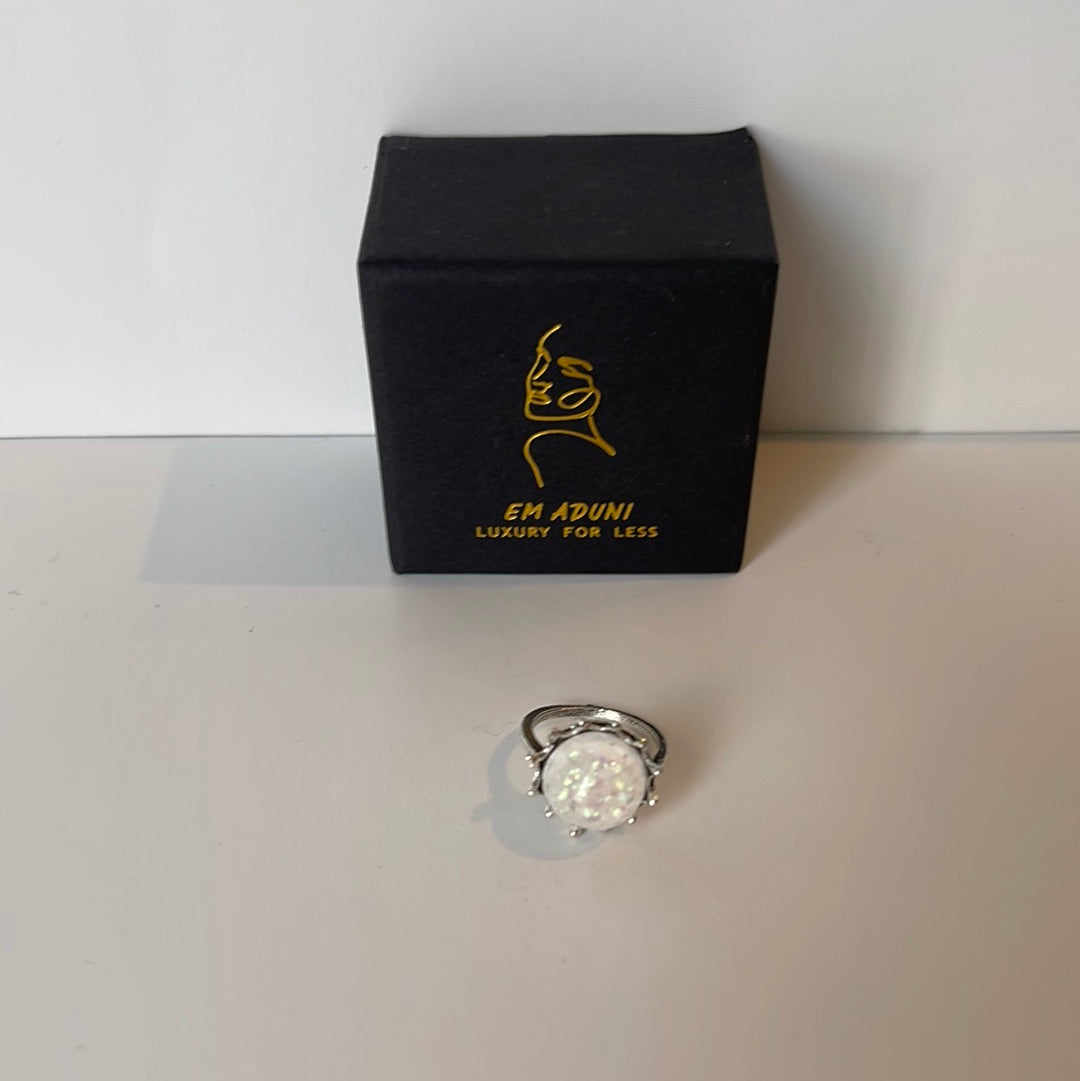 Antique single jewel women’s ring size 6