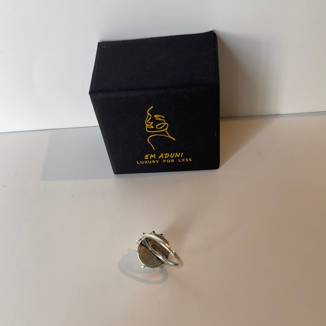 Antique single jewel women’s ring size 6