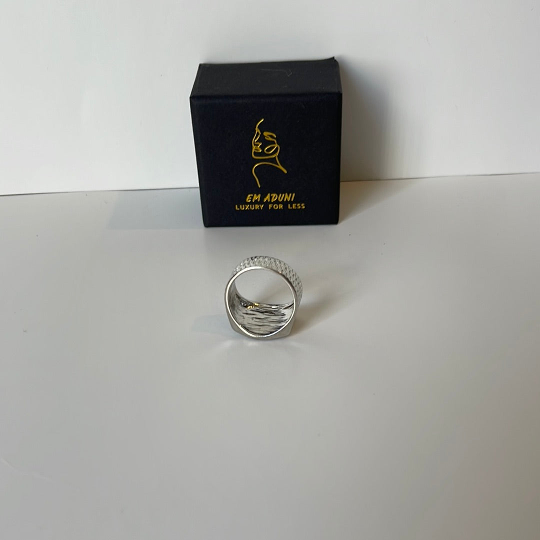 King/Queen sparkle ring