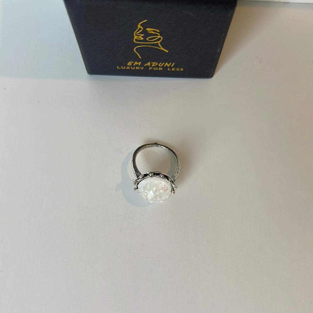 Antique single jewel women’s ring size 6