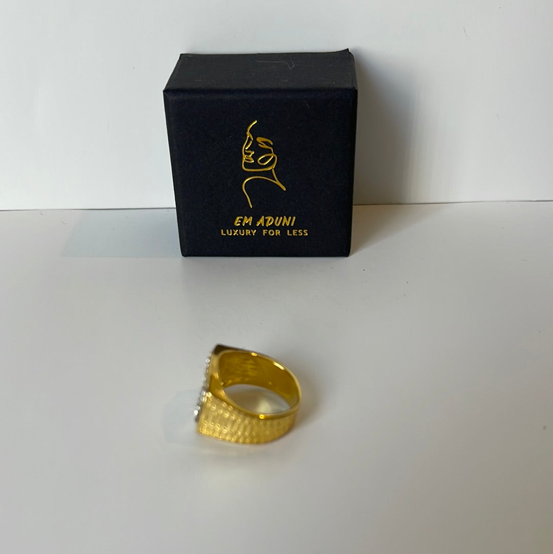 King/Queen sparkle ring